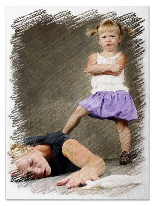 мама бьет ребенка