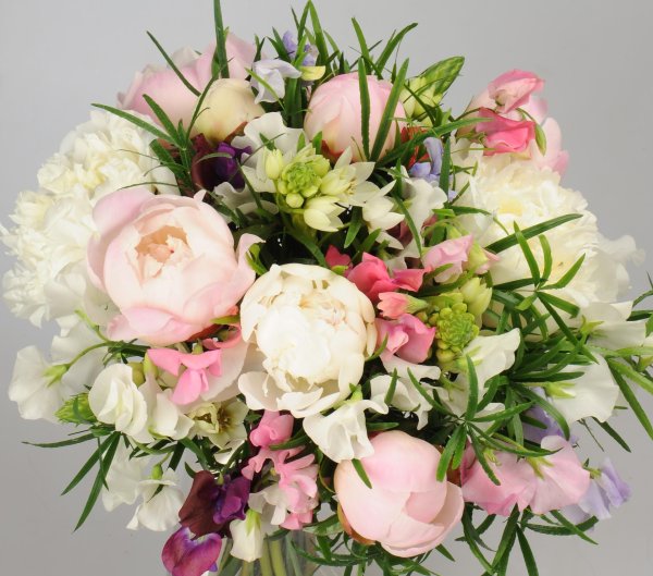 букетище пионов