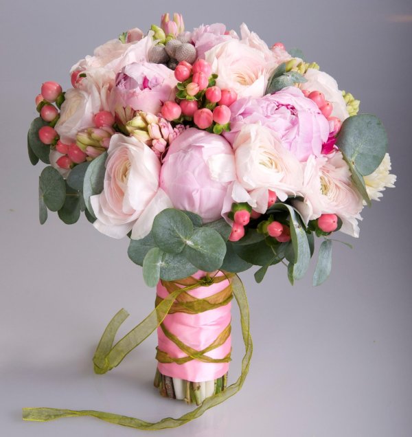 ранункулюс букет