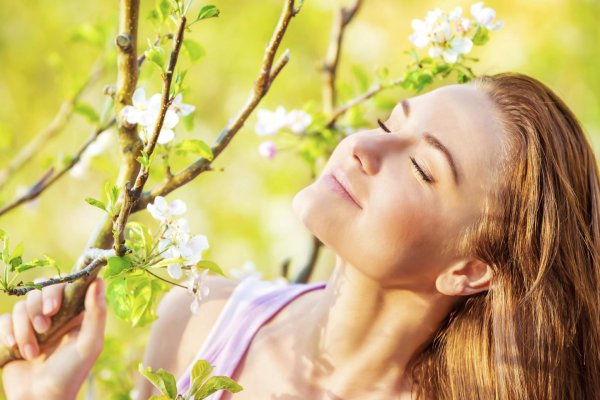 весенняя девушка