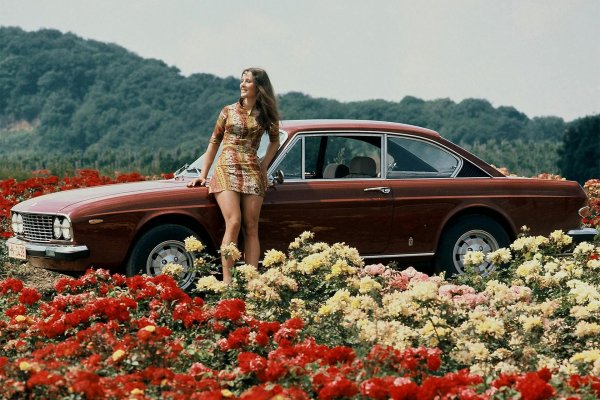 lancia 2000 coupe 1971