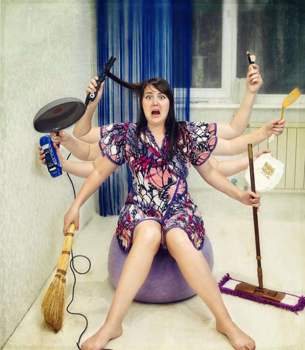 уставшая домохозяйка