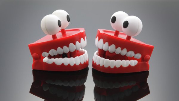 вставная челюсть