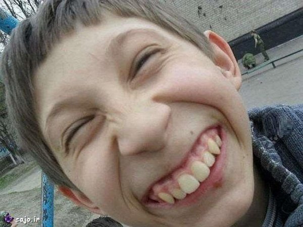 беззубый мальчик