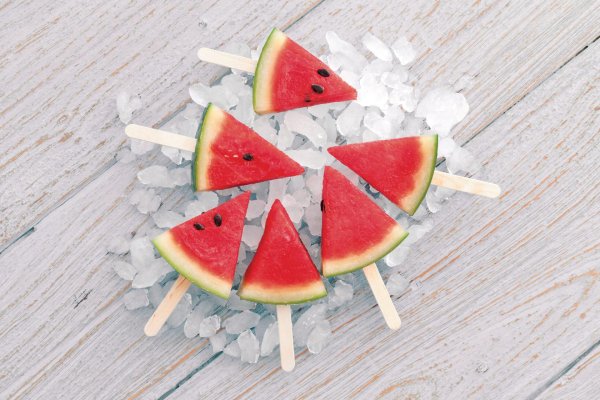 арбуз красивый