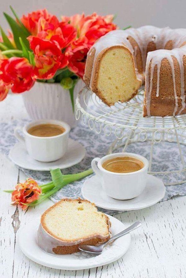 чай и пирожные