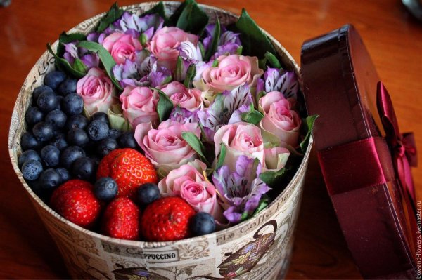 цветы съедобные в коробке