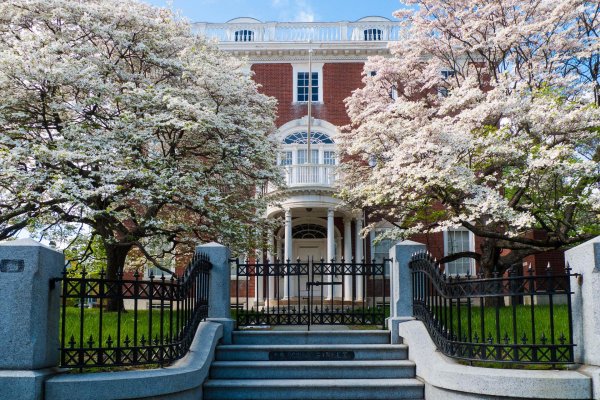 браунский университет сша