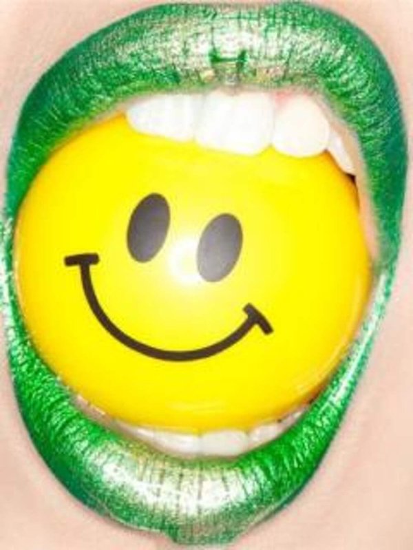 улыбка прикольная