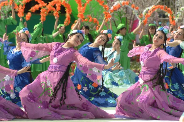 навруз узбекистан