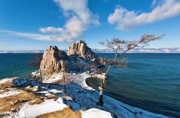 ольхон скала шаманка