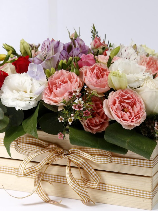 цветочная композиция в ящике