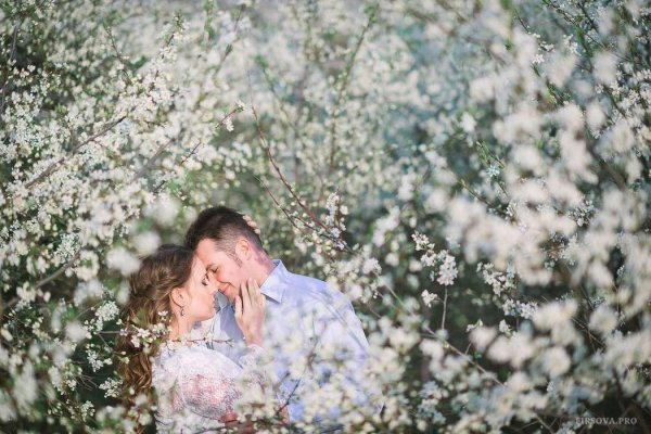 весенняя любовь