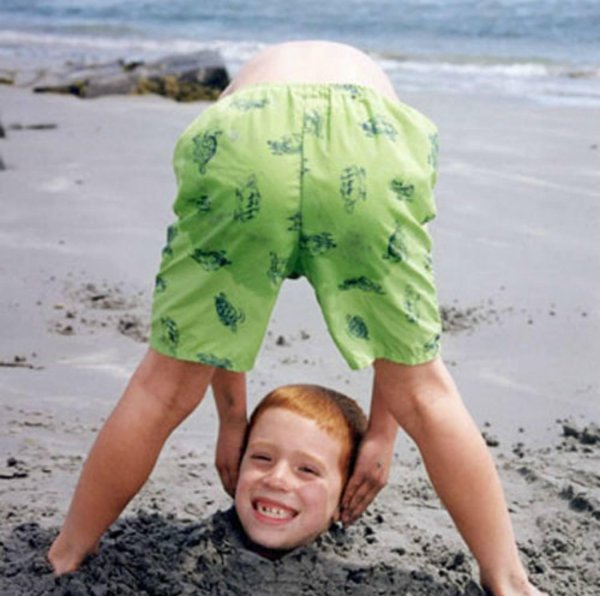 с детьми на море