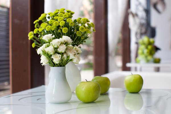 зеленое яблоко