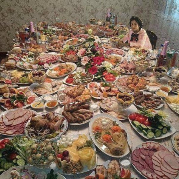 праздничные стол