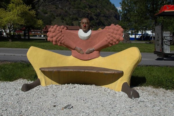 дизайнерские скамейки