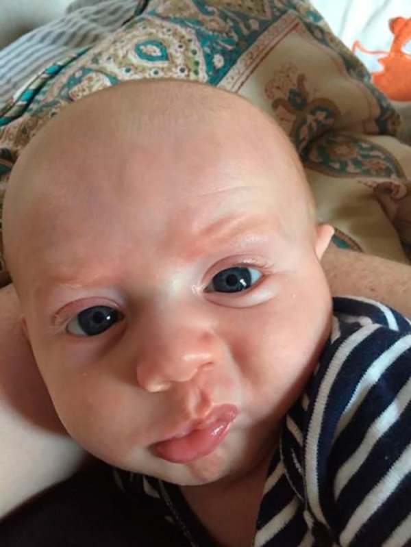 смешной младенец