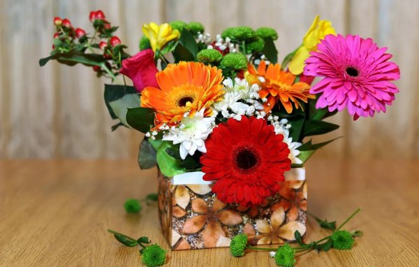 композиция с герберами