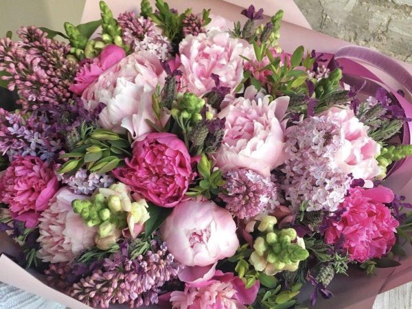 красивые букеты с пионами