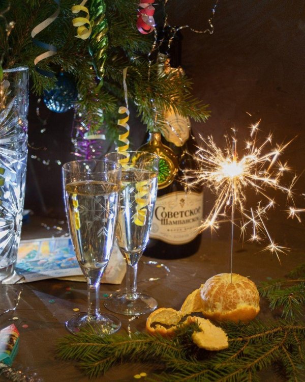 новогоднее шампанское