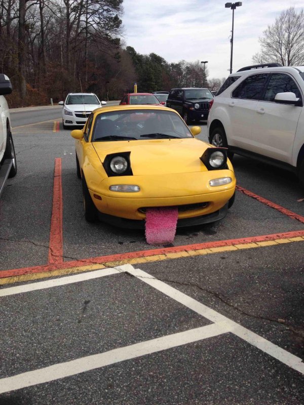 mazda mx5 yellow