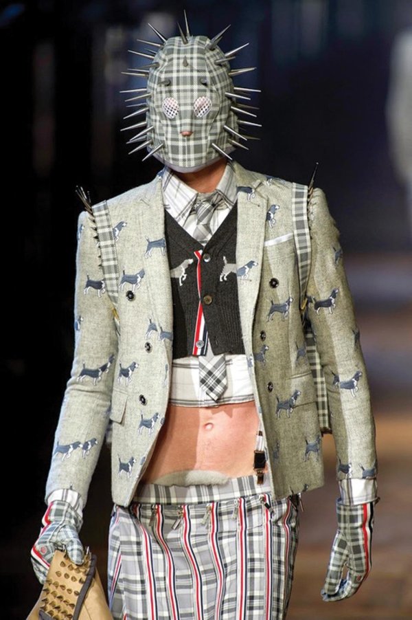 странная одежда