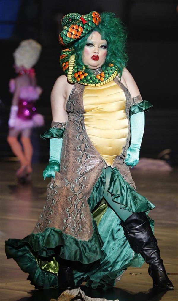 модель бет дитто жан поль готье