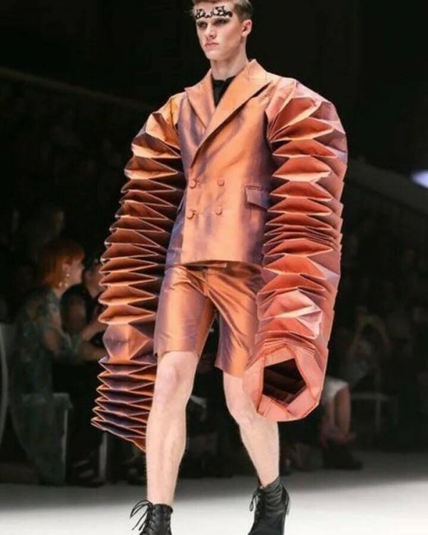 необычные костюмы