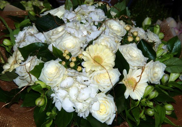 букет роз белые