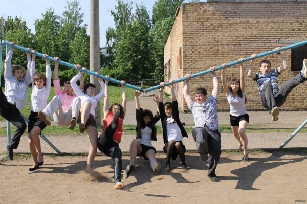 веселые школьники