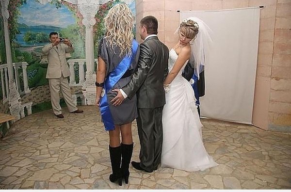 изменила мужу на свадьбе