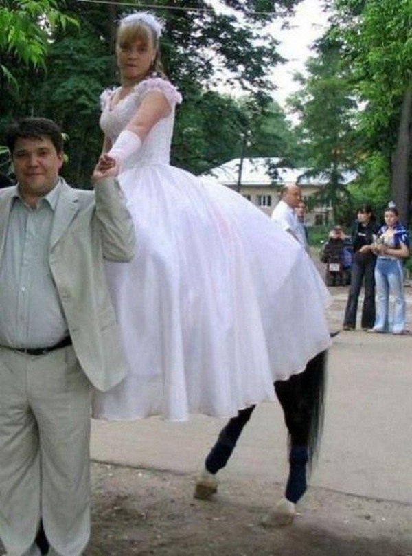 колхозное свадебное платье