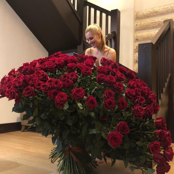 огромная роза