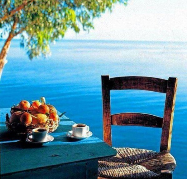 завтрак у моря