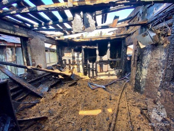 сгоревший дом