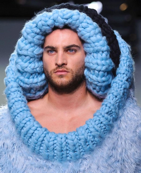 необычные шапки