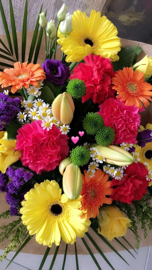 букет герберы и лилии