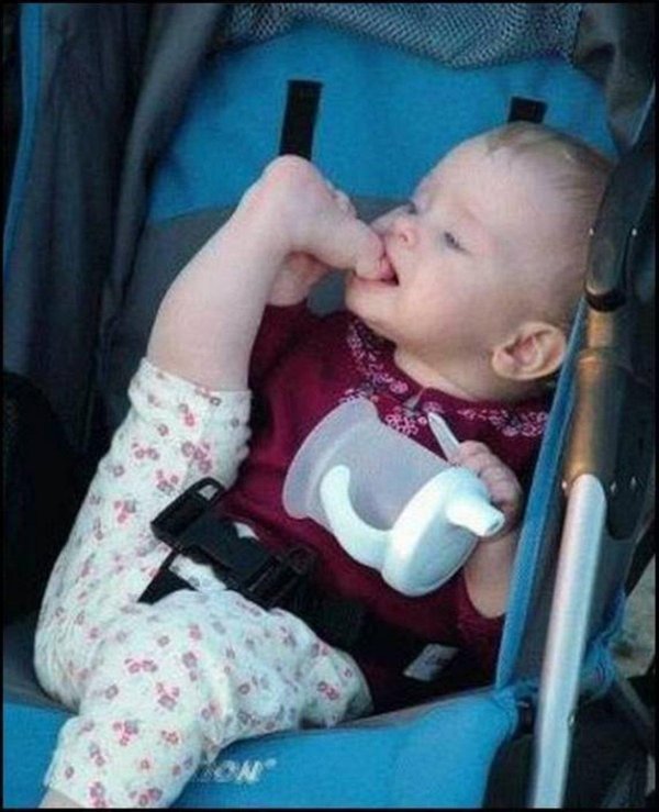 смешной малыш