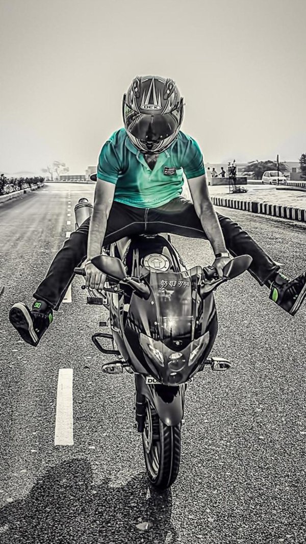 трюки на мотоциклах