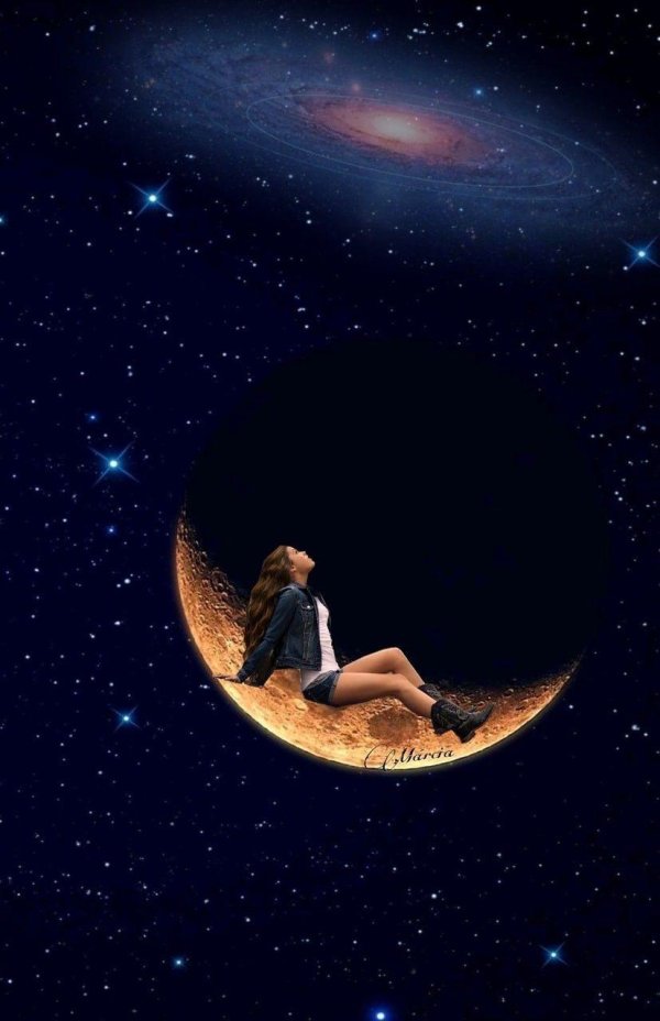 девушка под луной