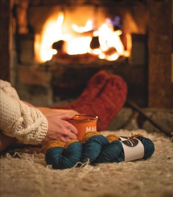 уютный плед камин