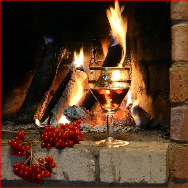 камин и вино
