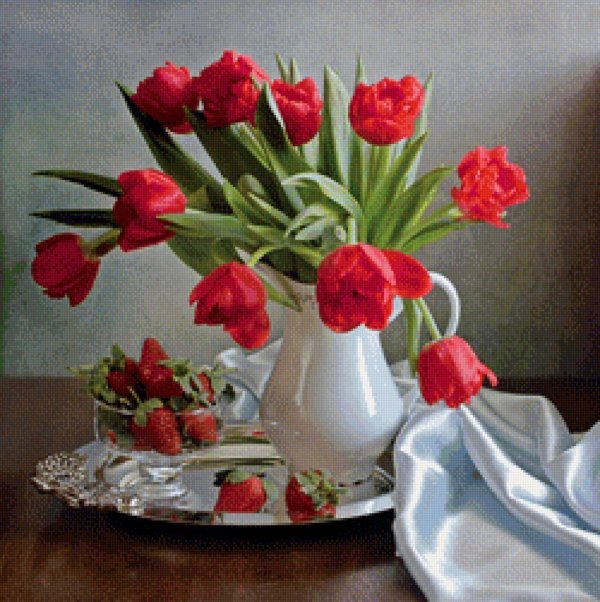 тюльпан в вазе