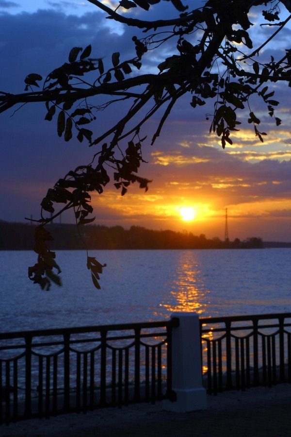 вечерняя набережная самара