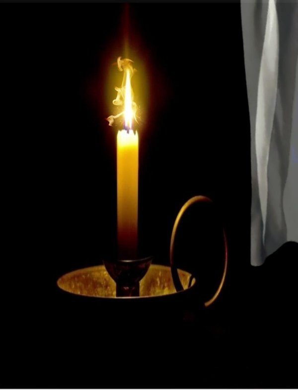 горящие свечи