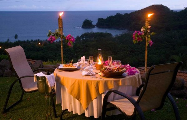 романтический столик