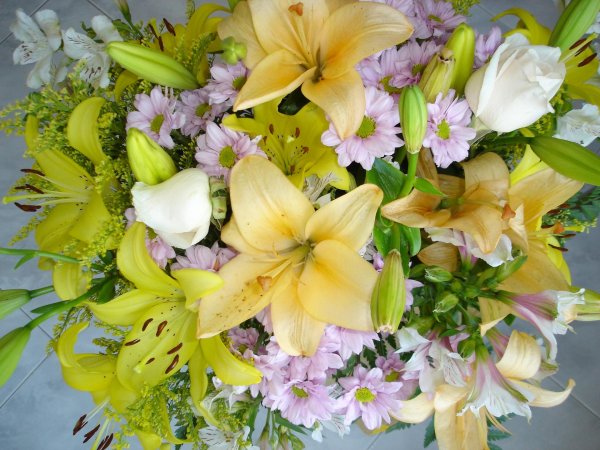 букет лилий