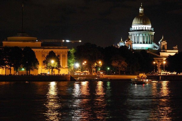 ночной исаакиевский собор