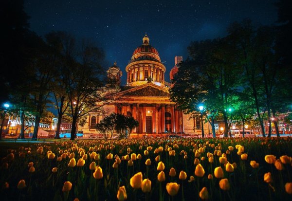 исаакиевский собор вечером